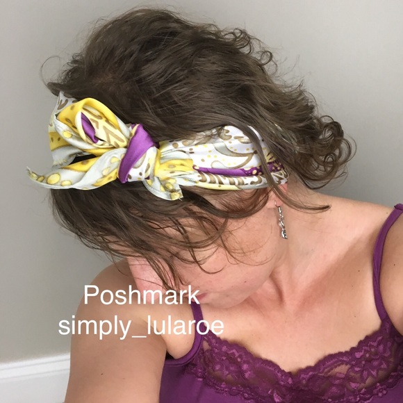 LuLaRoe Scarf - Picture 2 of 6